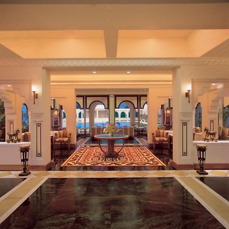 Trident Jaipur Otel Dış mekan fotoğraf The lobby of the Taj Bengal