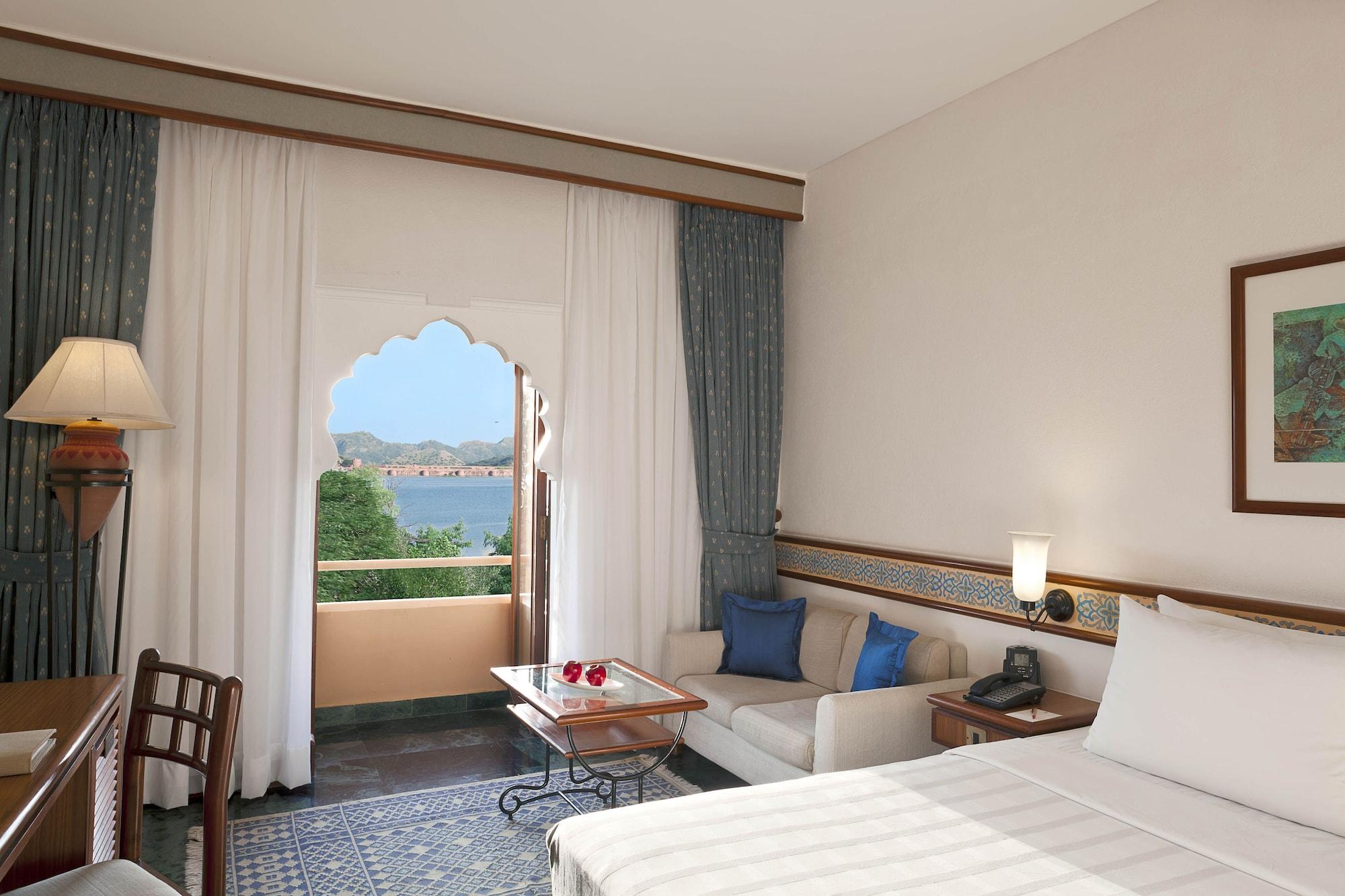 Trident Jaipur Otel Dış mekan fotoğraf Deluxe Room